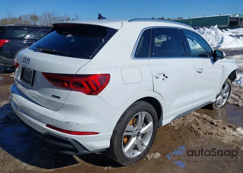 2024 Audi Q3 Premium 45 Tfsi S Line Quattro Tiptronic z USA, uszkodzony, nr VIN WA1DECF34R1163774